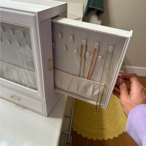 White Jewelry Organizer with Drawer - Picture 13 of 14